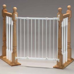 Angle Mount Safeway Wall Mounted Pet Gate (Color: White, size: 28" - 42.5" x 31")