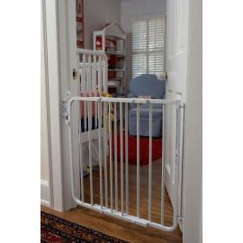 Auto Lock Hardware Mounted Dog Gate (Color: White, size: 26.5" - 40.5" x 29.5")