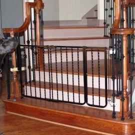 Wrought Iron Decor Hardware Mounted Pet Gate Extension (Color: Black, size: 10.5" x 29.5")